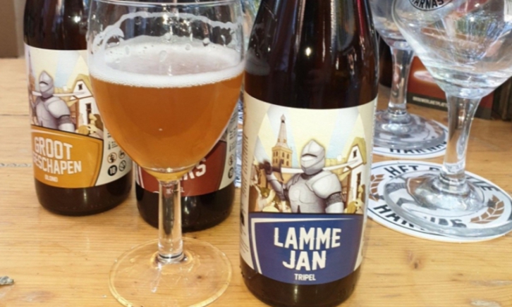 Lamme Jan Tripel flesje en glas